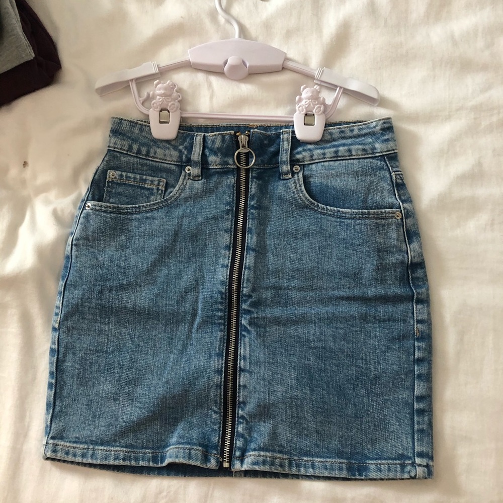 Denim skirt